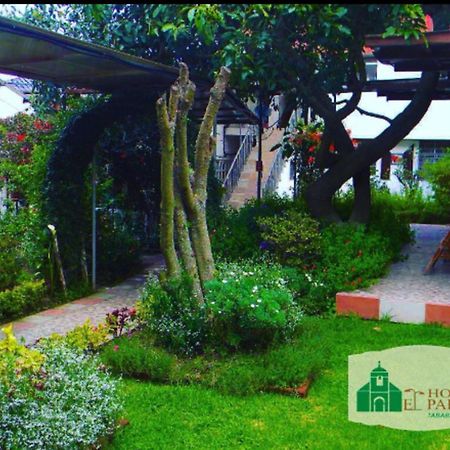Hostal El Parque Tababela Luaran gambar